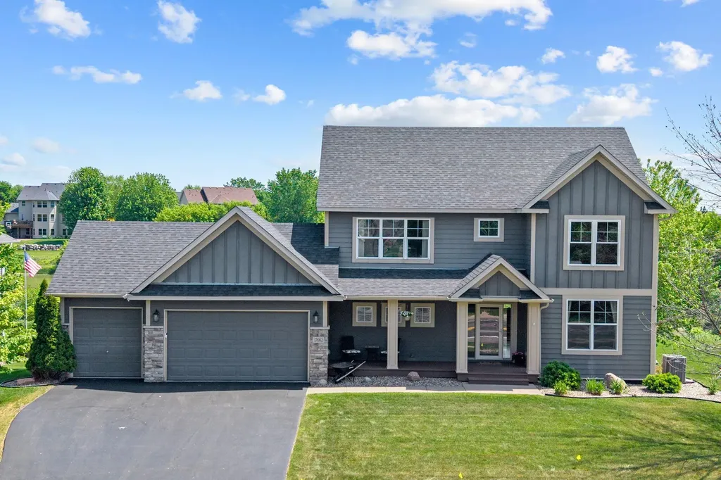 17662 Hayes Avenue Lakeville MN 55044