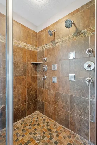 17662 Hayes Avenue Lakeville MN 55044