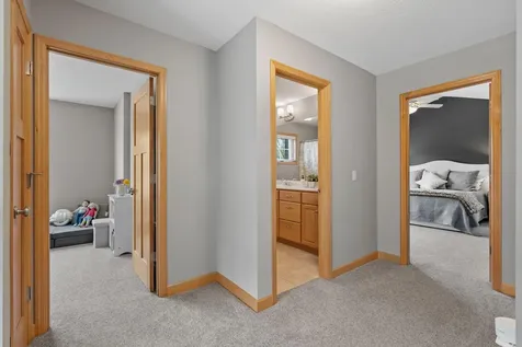 17662 Hayes Avenue Lakeville MN 55044