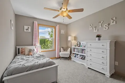 17662 Hayes Avenue Lakeville MN 55044