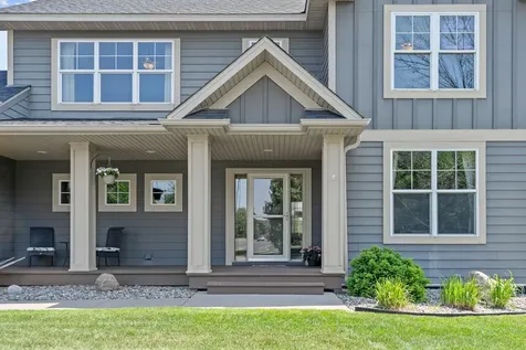 17662 Hayes Avenue Lakeville MN 55044