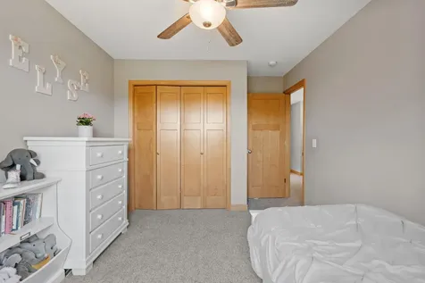17662 Hayes Avenue Lakeville MN 55044