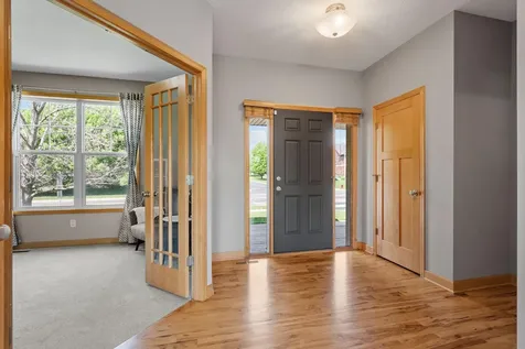 17662 Hayes Avenue Lakeville MN 55044