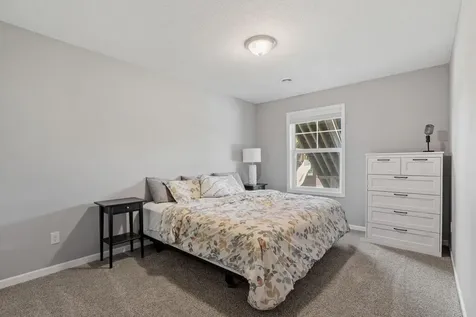 17662 Hayes Avenue Lakeville MN 55044