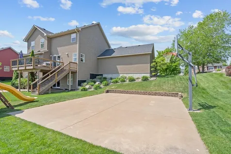 17662 Hayes Avenue Lakeville MN 55044