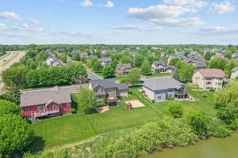 17662 Hayes Avenue Lakeville MN 55044