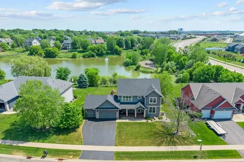 17662 Hayes Avenue Lakeville MN 55044