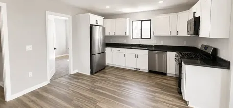 1319 Minnehaha Avenue E Saint Paul MN 55106