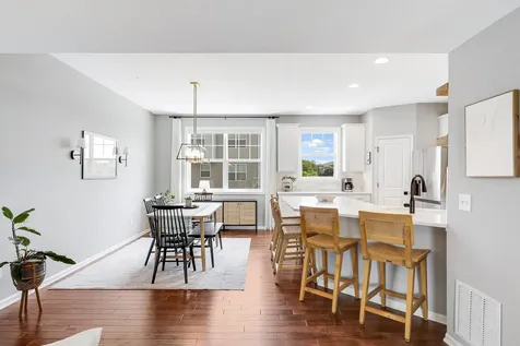 9590 Jefferson Drive Chanhassen MN 55317