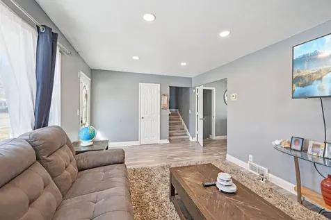 7700 Sierra Parkway Brooklyn Park MN 55444