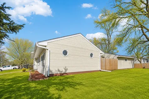 7700 Sierra Parkway Brooklyn Park MN 55444