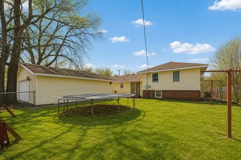 7700 Sierra Parkway Brooklyn Park MN 55444