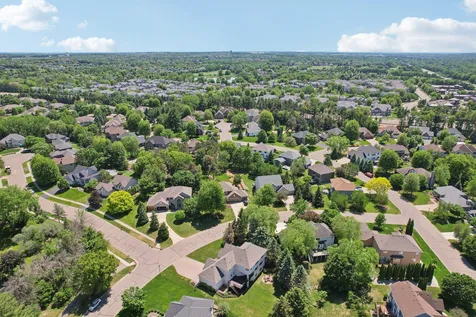 10175 Powers Lake Trail Woodbury MN 55129