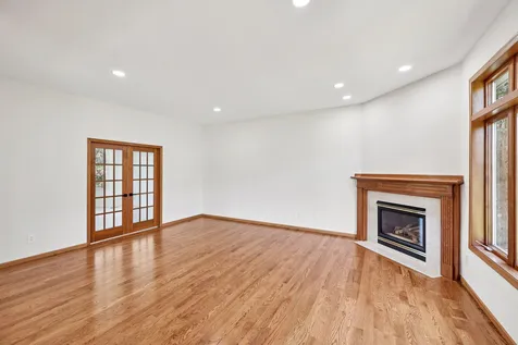 10175 Powers Lake Trail Woodbury MN 55129