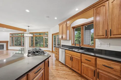 10175 Powers Lake Trail Woodbury MN 55129