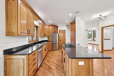 10175 Powers Lake Trail Woodbury MN 55129