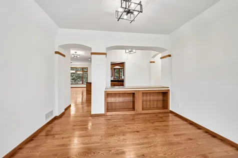 10175 Powers Lake Trail Woodbury MN 55129