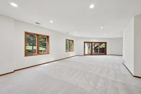 10175 Powers Lake Trail Woodbury MN 55129