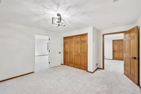 10175 Powers Lake Trail Woodbury MN 55129