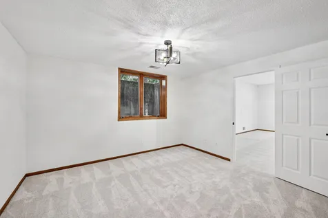 10175 Powers Lake Trail Woodbury MN 55129