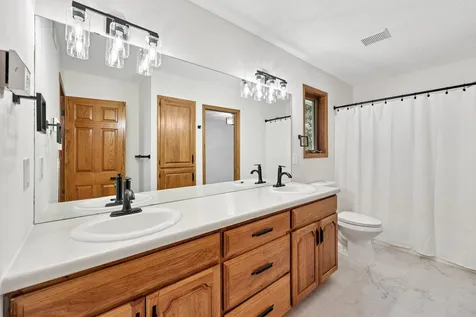 10175 Powers Lake Trail Woodbury MN 55129