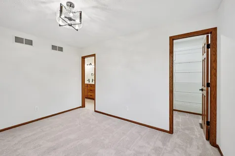 10175 Powers Lake Trail Woodbury MN 55129