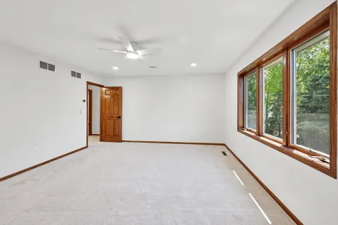 10175 Powers Lake Trail Woodbury MN 55129