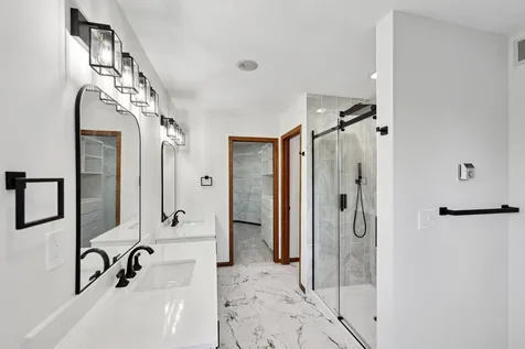 10175 Powers Lake Trail Woodbury MN 55129