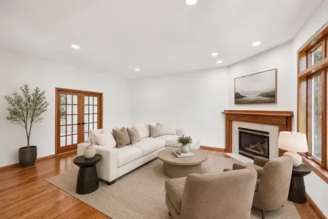 10175 Powers Lake Trail Woodbury MN 55129