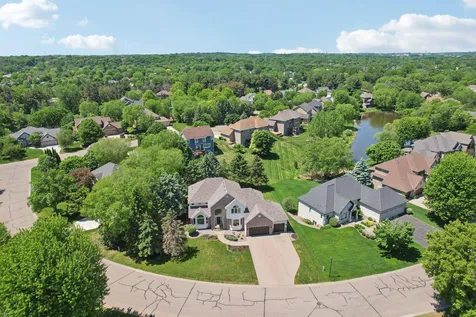 10175 Powers Lake Trail Woodbury MN 55129
