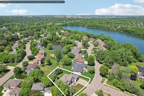 10175 Powers Lake Trail Woodbury MN 55129
