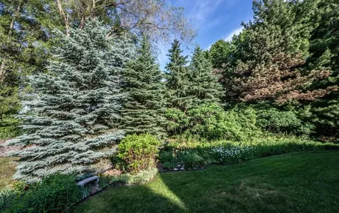 2508 Kennelly Place Burnsville MN 55337
