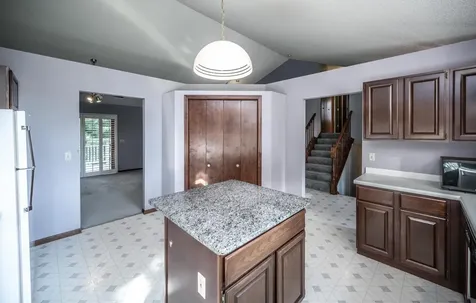 2508 Kennelly Place Burnsville MN 55337