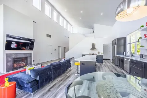 1021 Gardner Street E Wayzata MN 55391