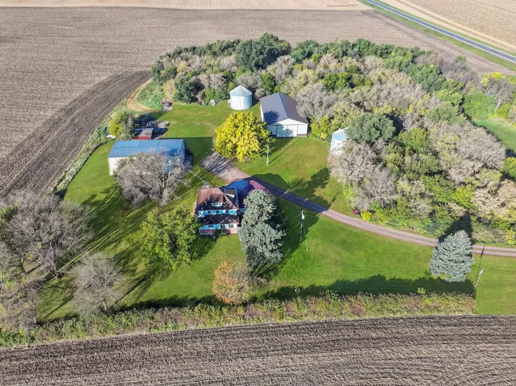 17238 County Highway 46 Vesta MN 56292
