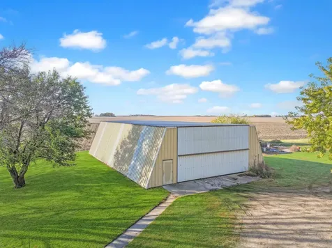 17238 County Highway 46 Vesta MN 56292