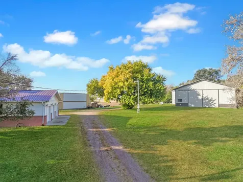 17238 County Highway 46 Vesta MN 56292