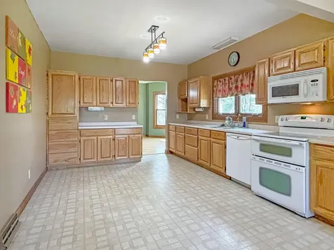 17238 County Highway 46 Vesta MN 56292