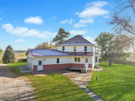17238 County Highway 46 Vesta MN 56292