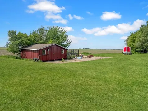 17238 County Highway 46 Vesta MN 56292