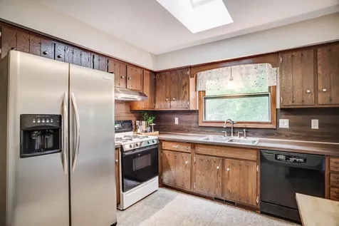 15841 N Hillcrest Court Eden Prairie MN 55346