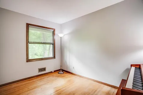 15841 N Hillcrest Court Eden Prairie MN 55346