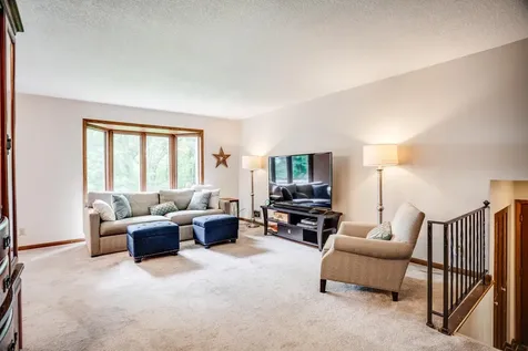15841 N Hillcrest Court Eden Prairie MN 55346