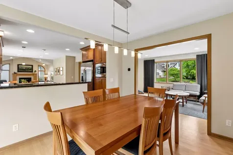 1433 Appaloosa Trail Eagan MN 55122