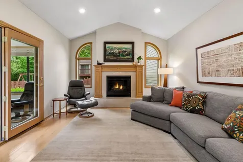 1433 Appaloosa Trail Eagan MN 55122