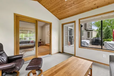 1433 Appaloosa Trail Eagan MN 55122