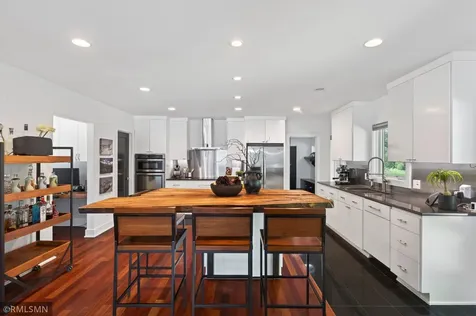 5148 Danens Drive Edina MN 55439