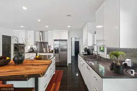 5148 Danens Drive Edina MN 55439