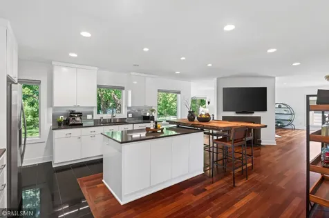 5148 Danens Drive Edina MN 55439