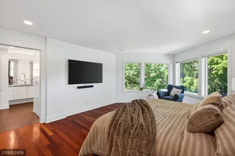 5148 Danens Drive Edina MN 55439